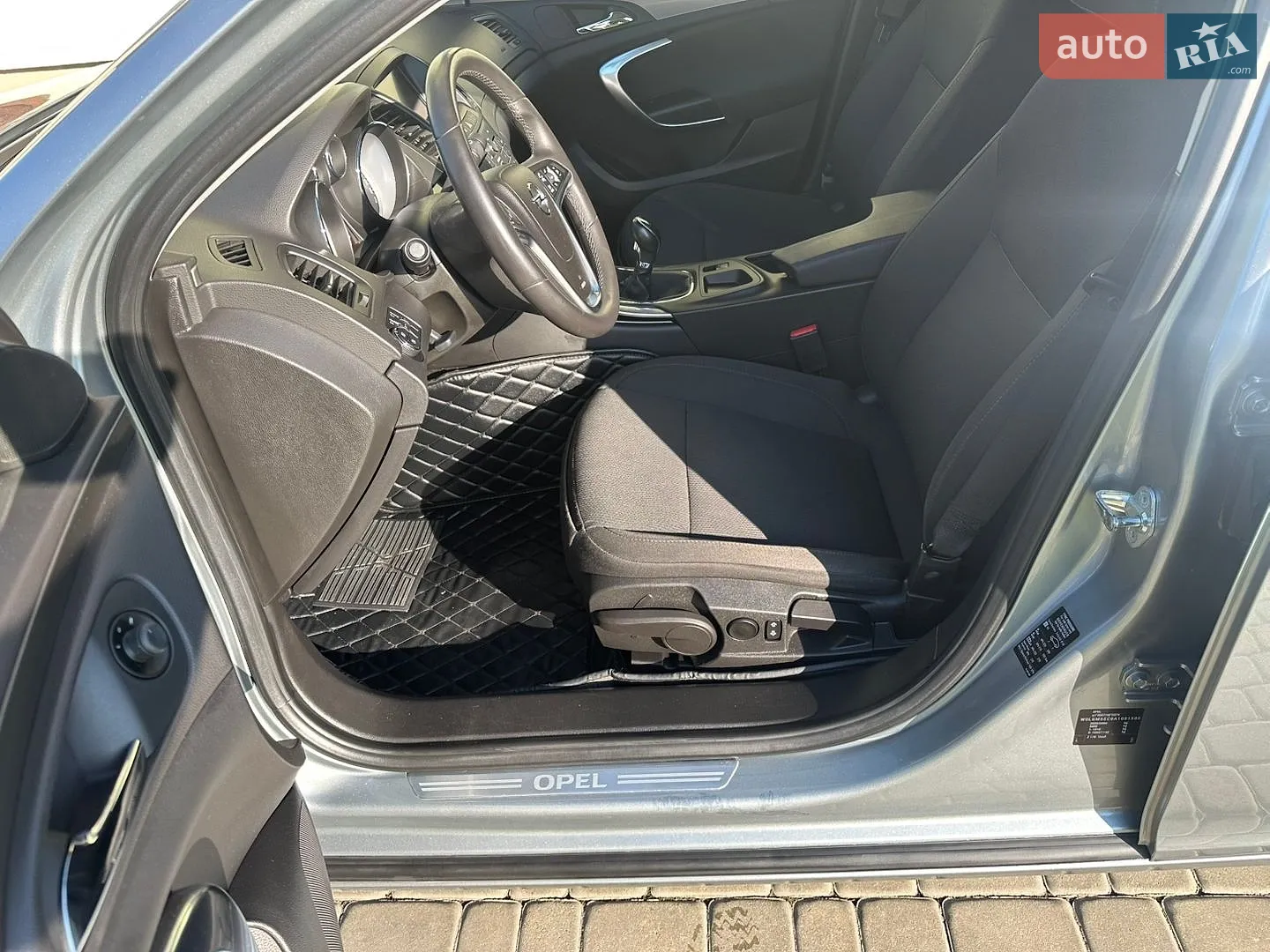 2010 Opel Insignia - мініатюра 16