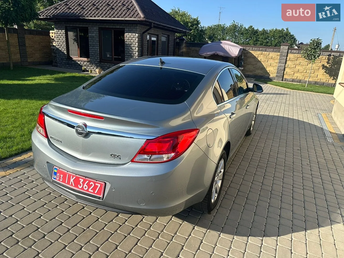 2010 Opel Insignia - мініатюра 2