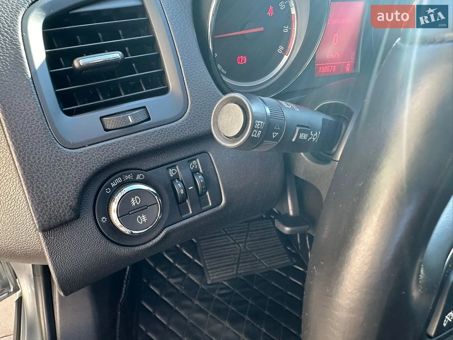 2010 Opel Insignia - мініатюра 27