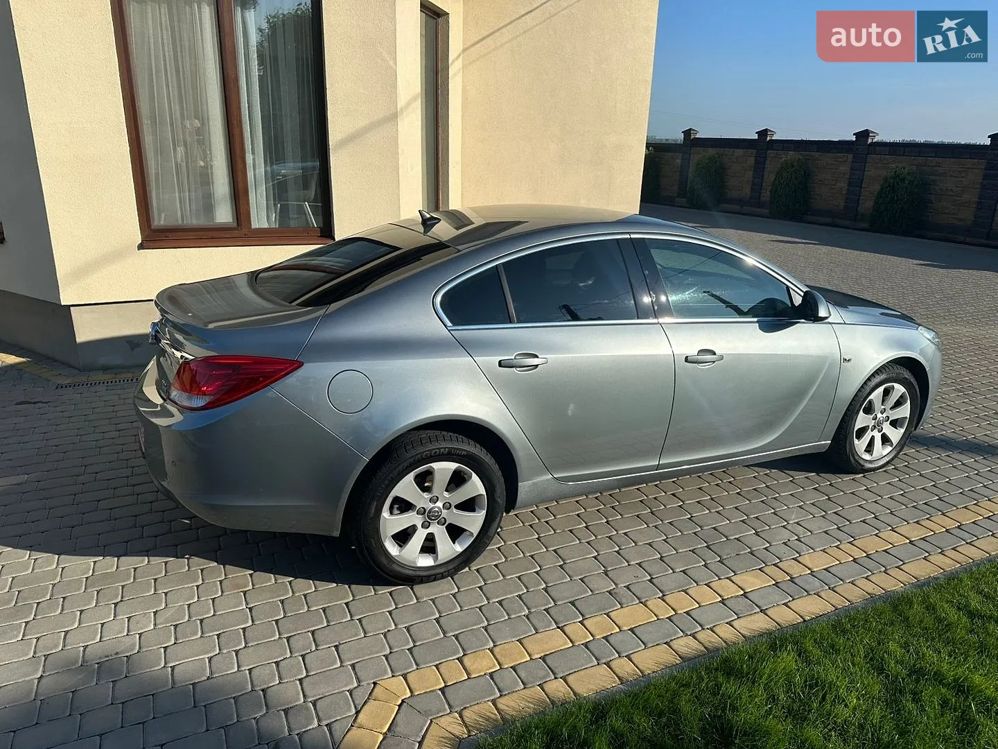 2010 Opel Insignia - мініатюра 6