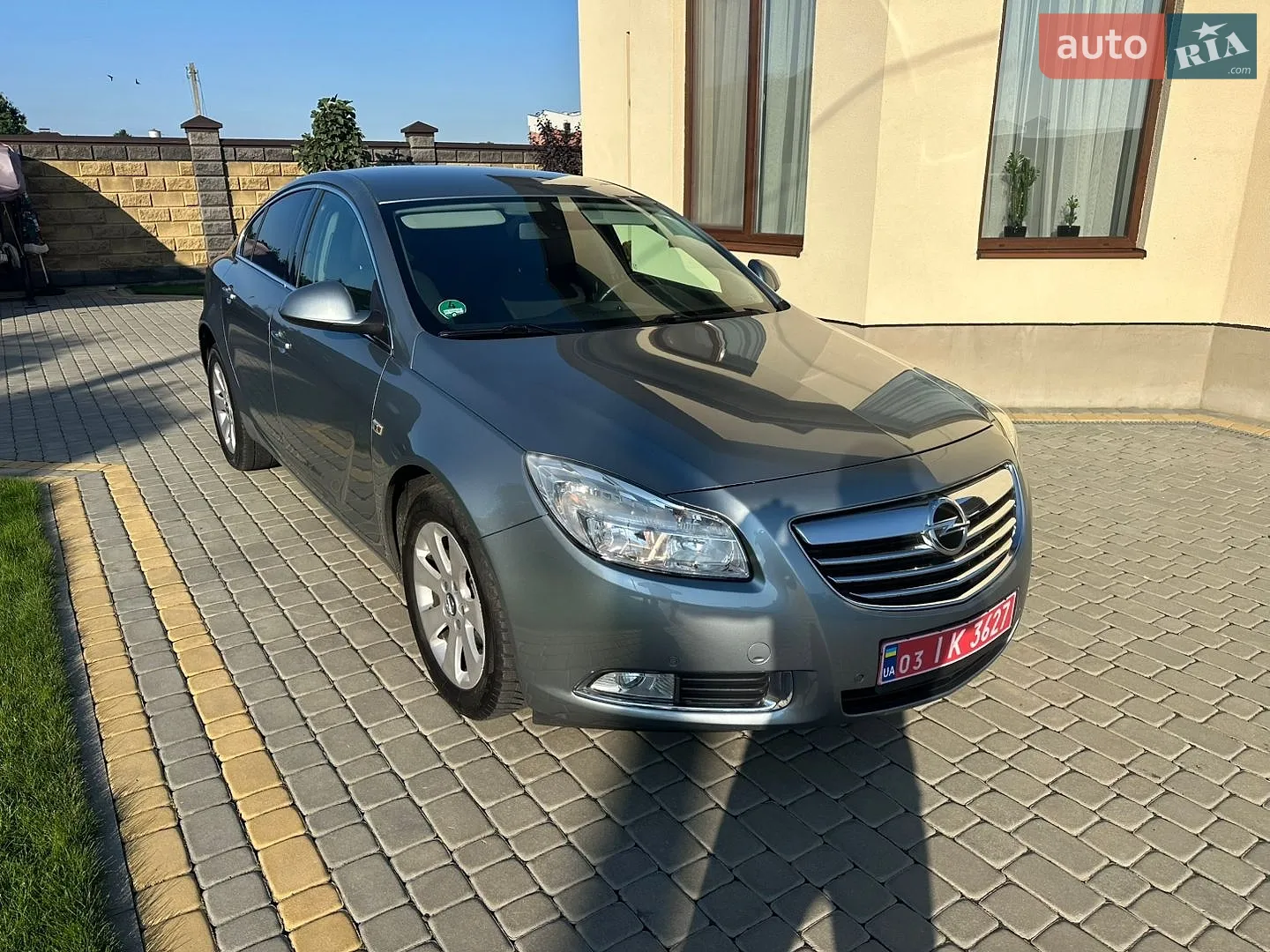 2010 Opel Insignia - мініатюра 4