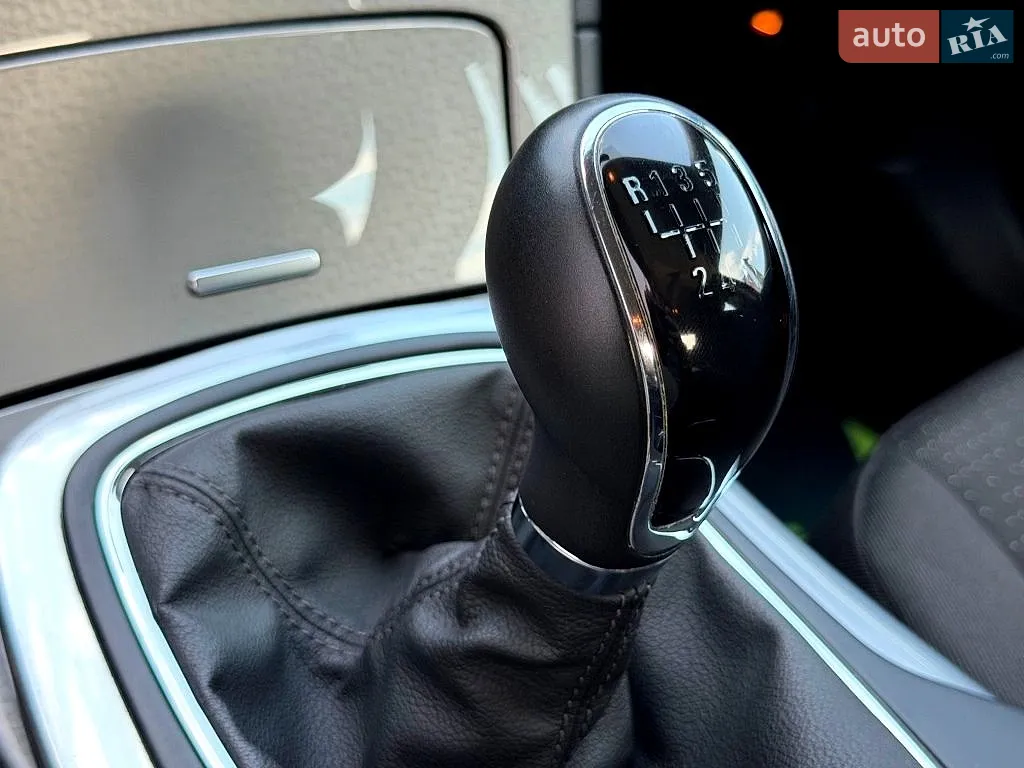 2016 Opel Insignia - мініатюра 32