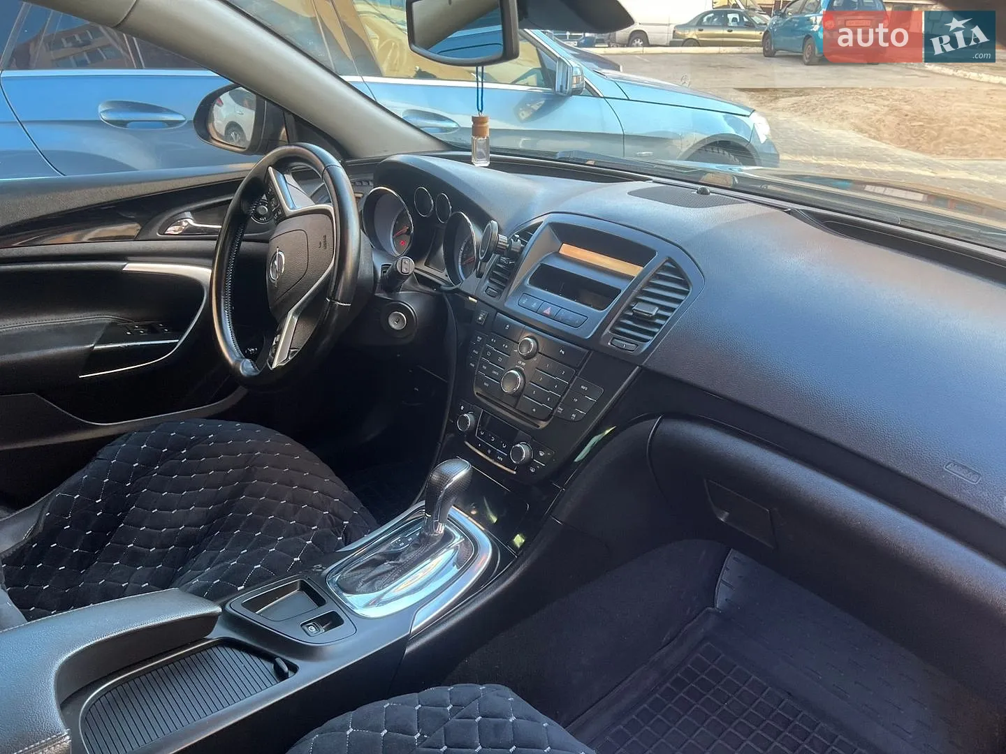 2010 Opel Insignia - мініатюра 8