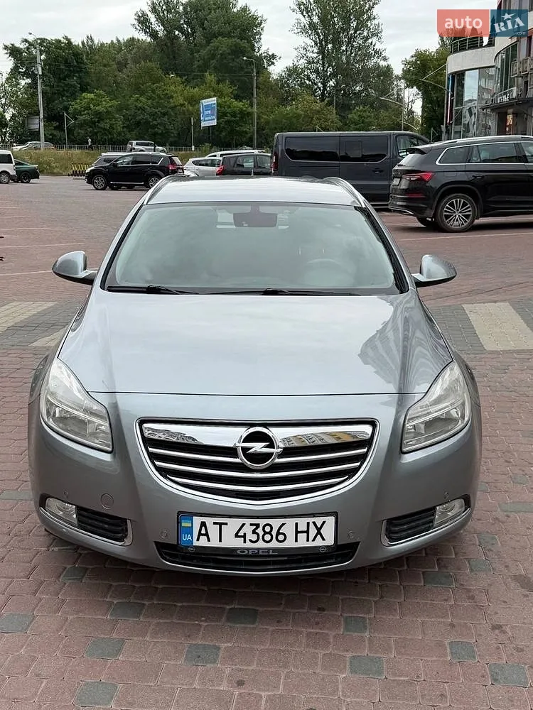 2011 Opel Insignia - фото 1