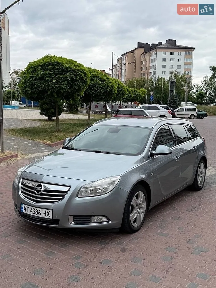2011 Opel Insignia - мініатюра 2