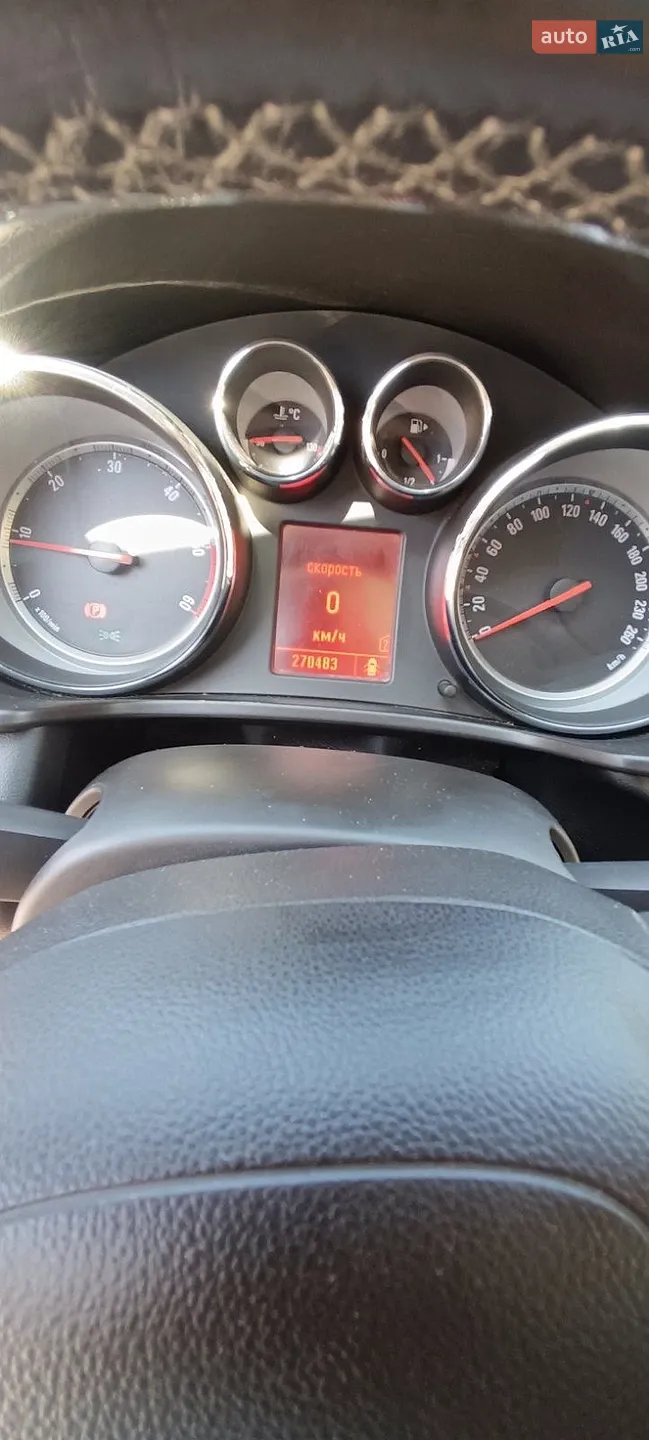 2010 Opel Insignia - мініатюра 14