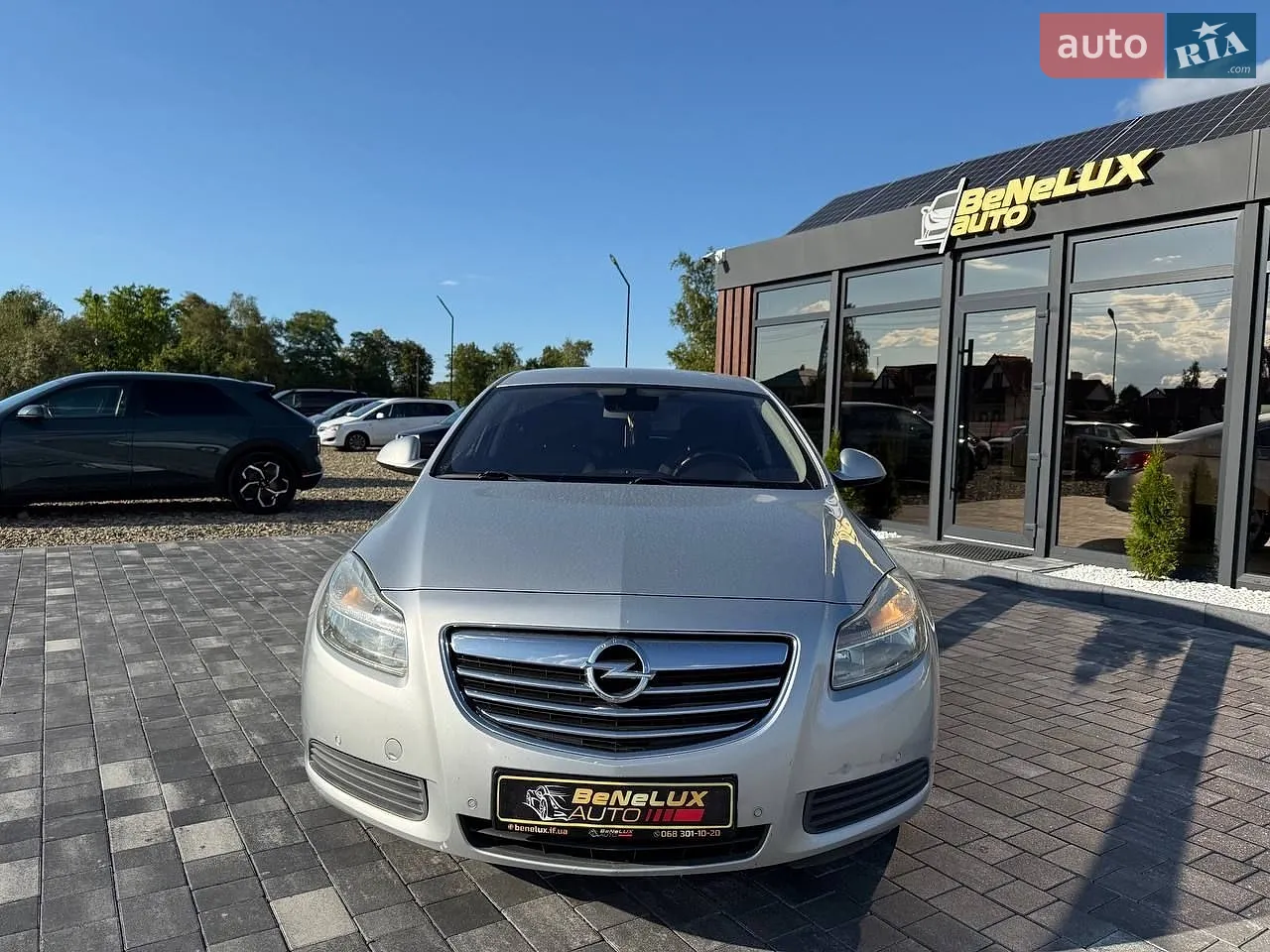 2010 Opel Insignia - мініатюра 3