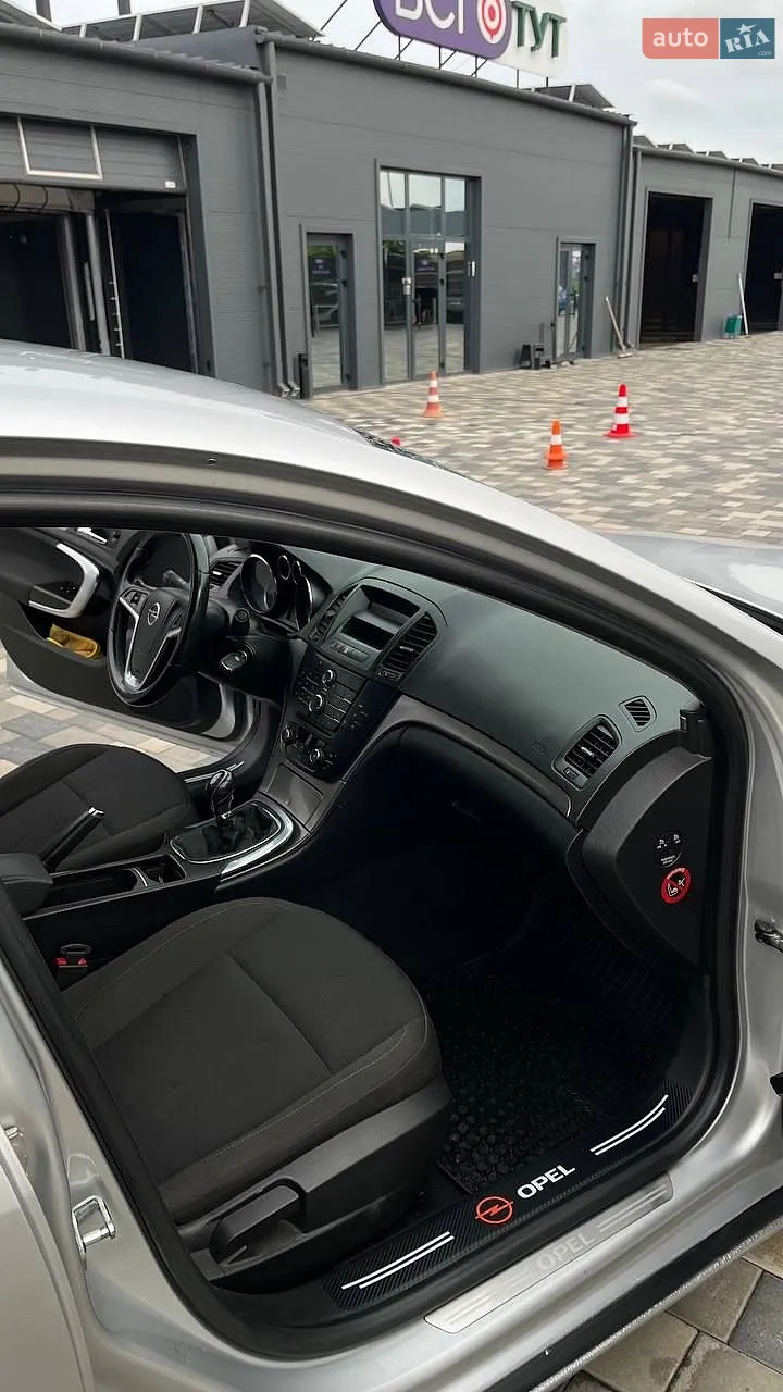 2010 Opel Insignia - мініатюра 9