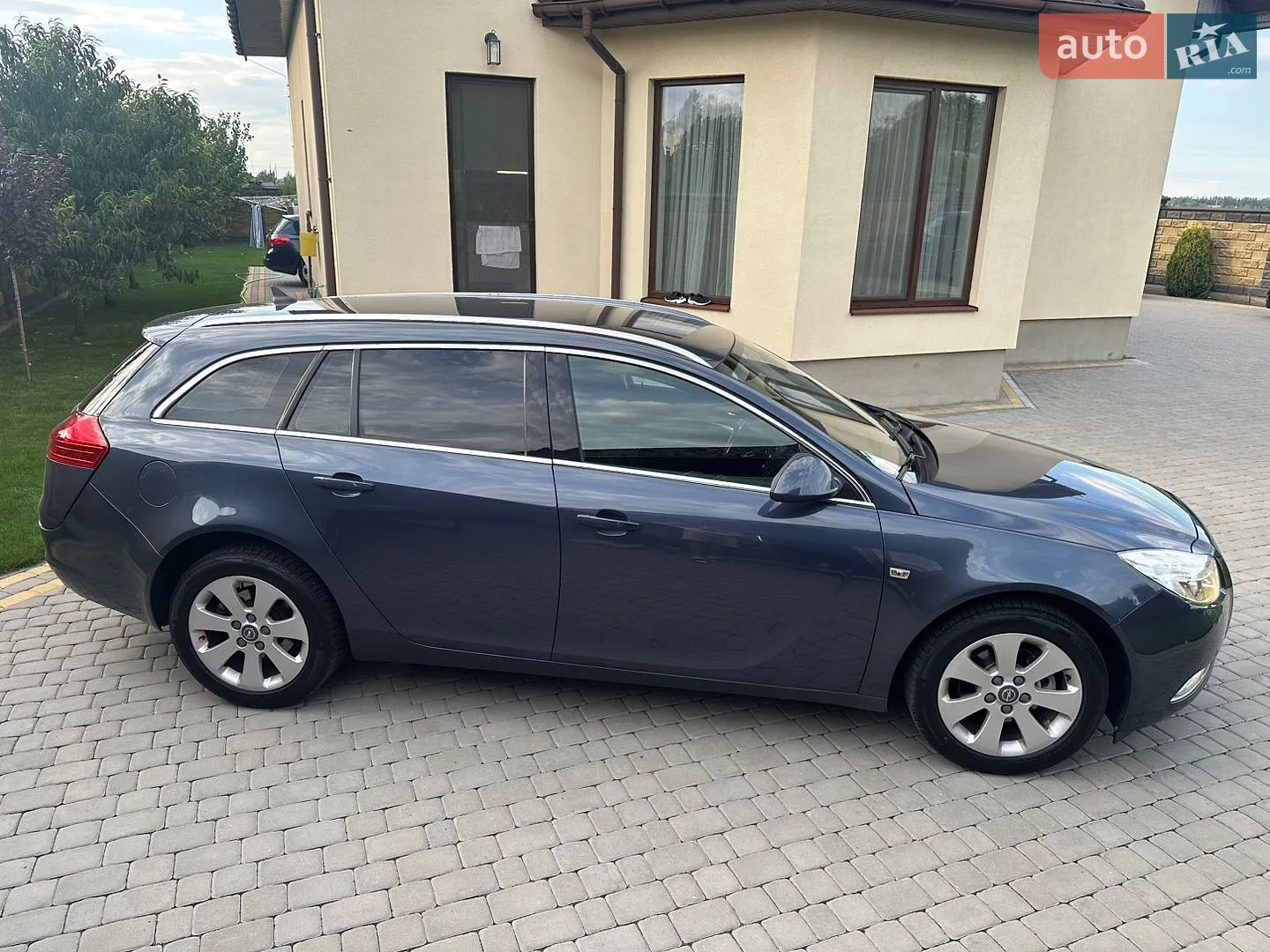 2010 Opel Insignia - мініатюра 8