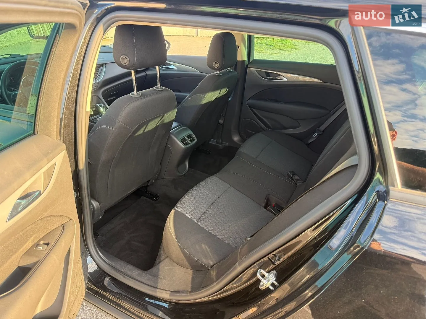 2018 Opel Insignia - мініатюра 11