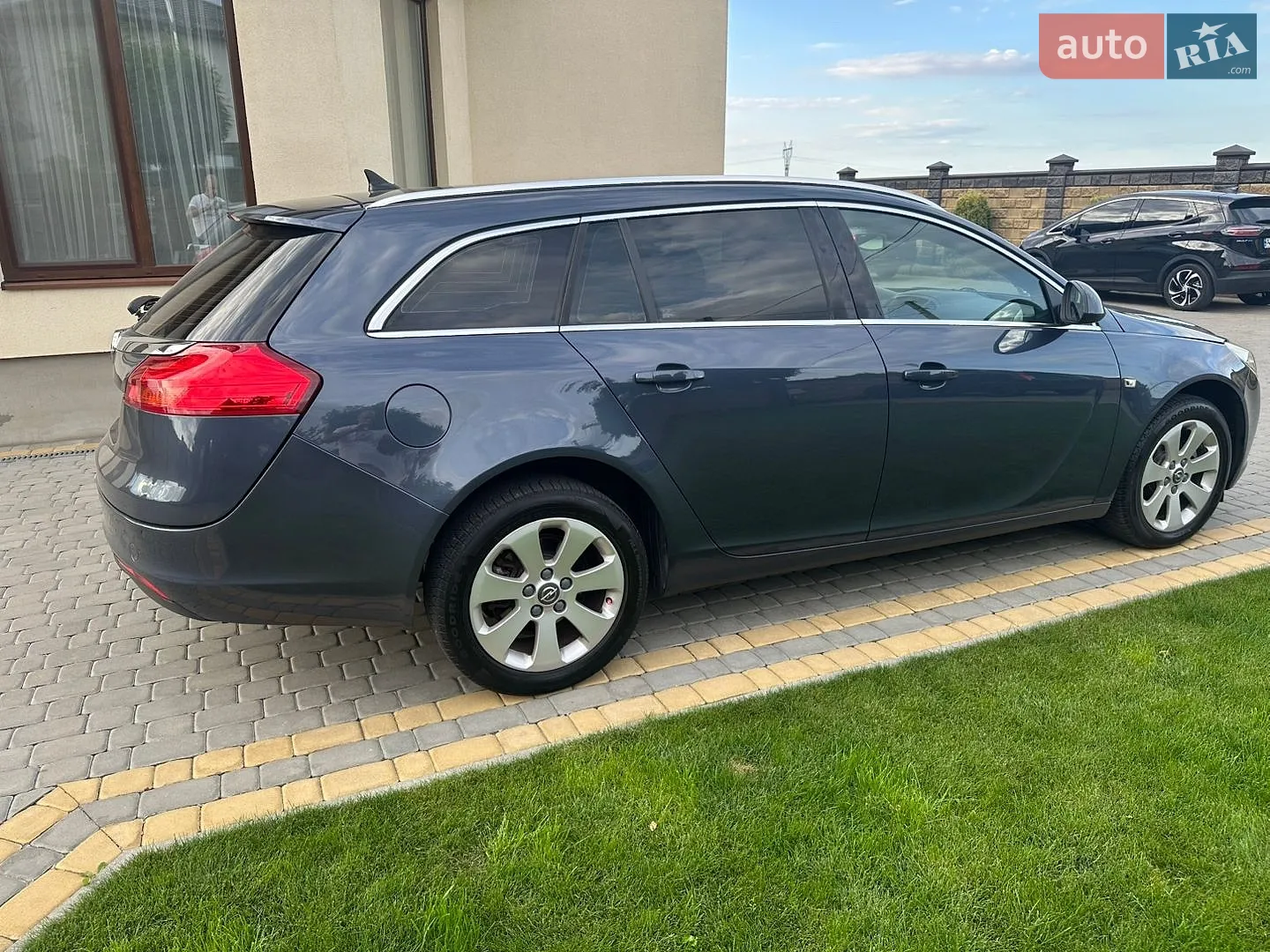 2010 Opel Insignia - мініатюра 5