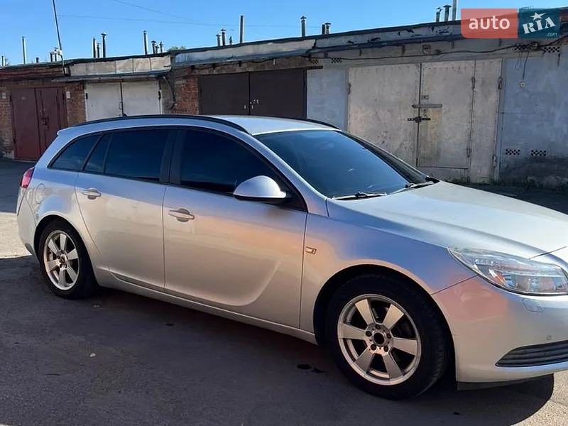 Opel Insignia 2011