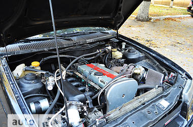 Хэтчбек Opel Kadett 1986 в 