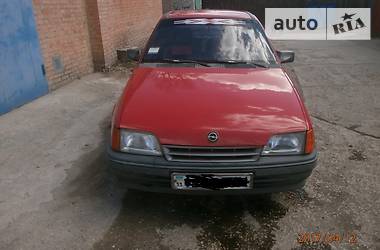 Хэтчбек Opel Kadett 1990 в Сумах