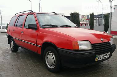 Универсал Opel Kadett 1989 в Черновцах