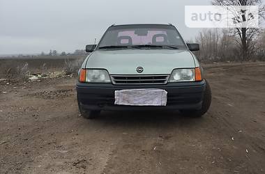 Седан Opel Kadett 1991 в Житомире