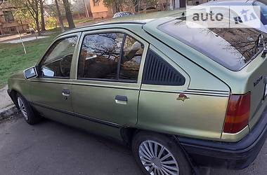 Хетчбек Opel Kadett 1986 в 