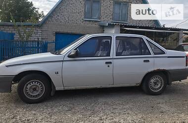 Седан Opel Kadett 1986 в Запорожье
