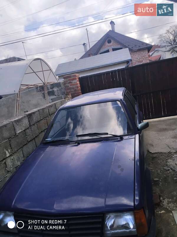 Седан Opel Kadett 1984 в Івано-Франківську