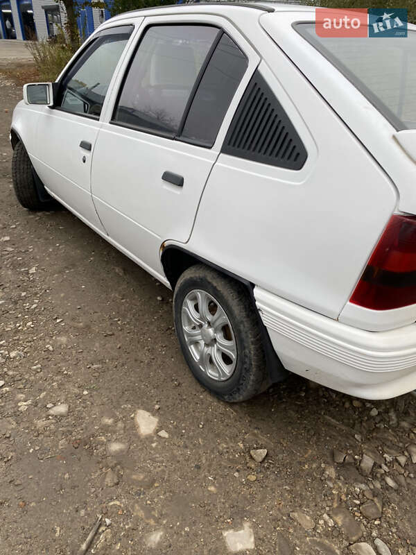 Хетчбек Opel Kadett 1987 в Бориславі