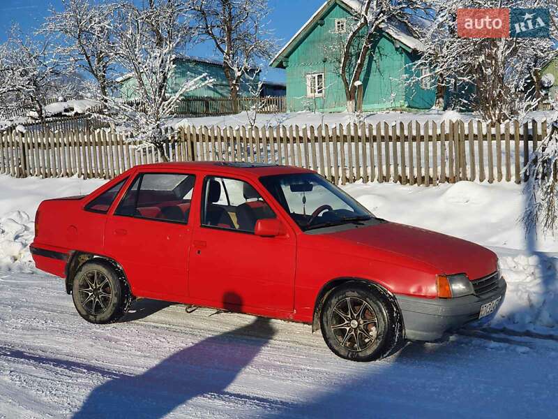Седан Opel Kadett 1987 в Турці