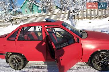 Седан Opel Kadett 1987 в Турці