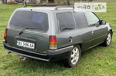 Универсал Opel Kadett 1986 в 