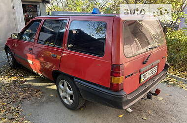Универсал Opel Kadett 1988 в Володарке