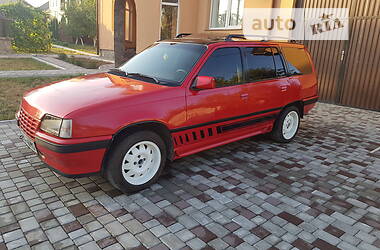 Универсал Opel Kadett 1988 в 