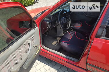 Универсал Opel Kadett 1988 в 