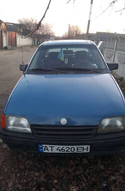 Седан Opel Kadett 1988 в Виннице