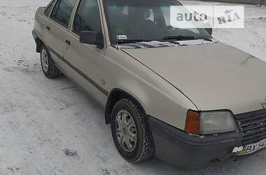 Седан Opel Kadett 1987 в Немирове