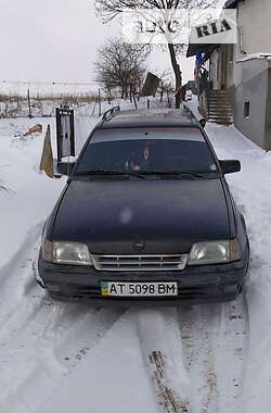 Универсал Opel Kadett 1990 в Рогатине