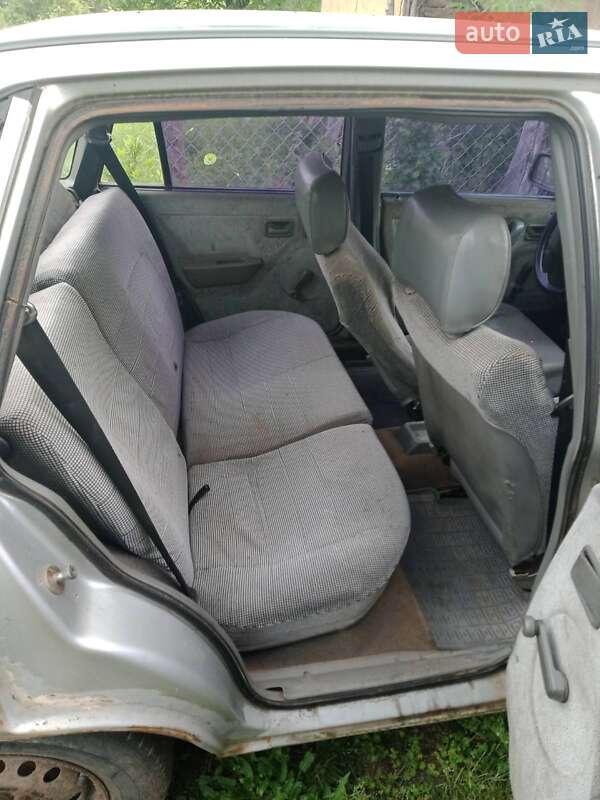 Седан Opel Kadett 1988 в Мостиській