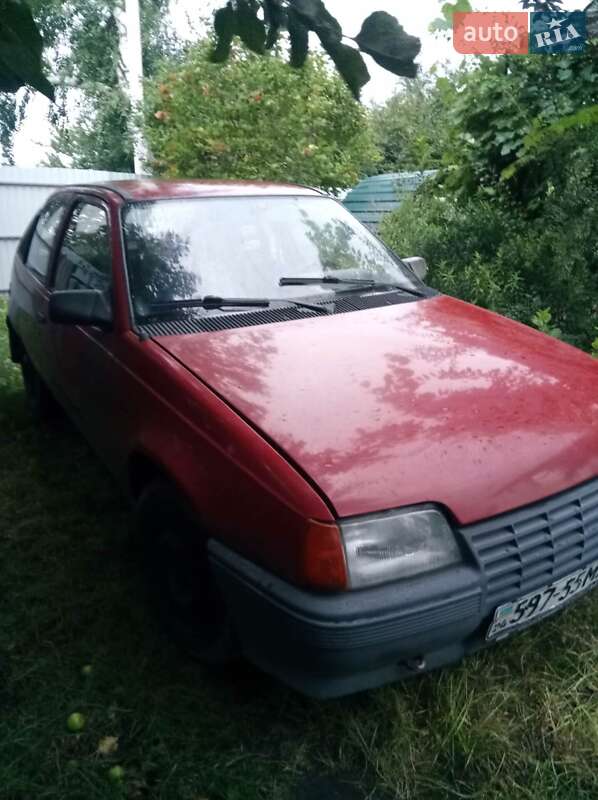 Хэтчбек Opel Kadett 1988 в Умани фото 7 Хэтчбек Opel Kadett 1988 в Умани