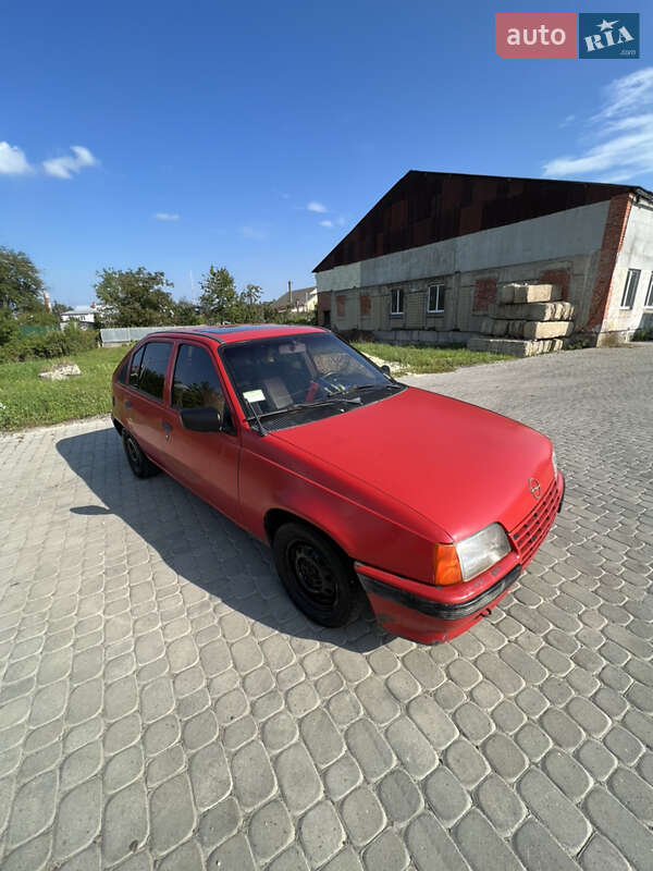 Хетчбек Opel Kadett 1986 в Дрогобичі