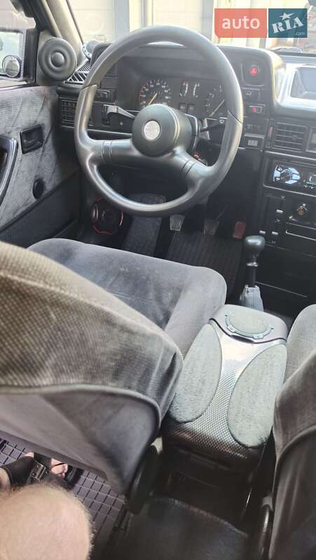 Седан Opel Kadett 1986 в Дніпрі