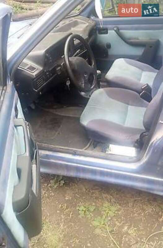 Хэтчбек Opel Kadett 1983 в Ужгороде