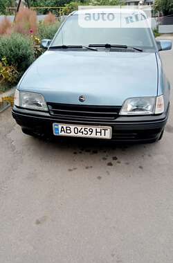 Седан Opel Kadett 1991 в Жмеринке