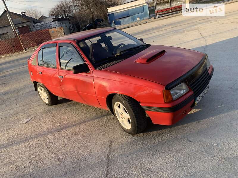 Хэтчбек Opel Kadett 1988 в Запорожье