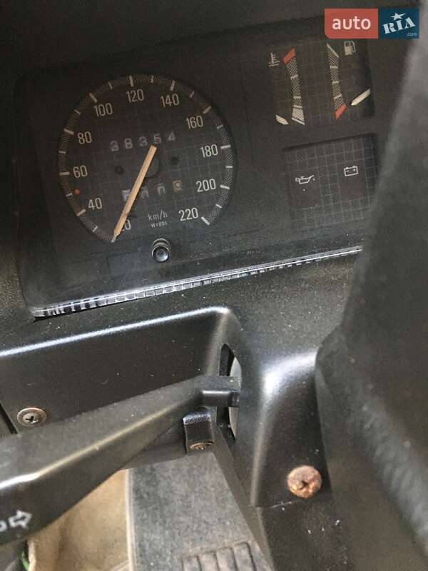 Седан Opel Kadett 1986 в Христиновке