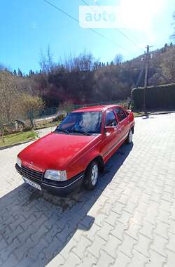 Седан Opel Kadett 1988 в Турке