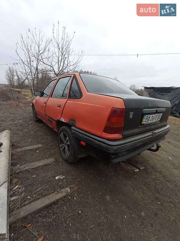 Седан Opel Kadett 1991 в Звягеле