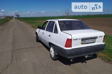 Седан Opel Kadett 1989 в Николаеве