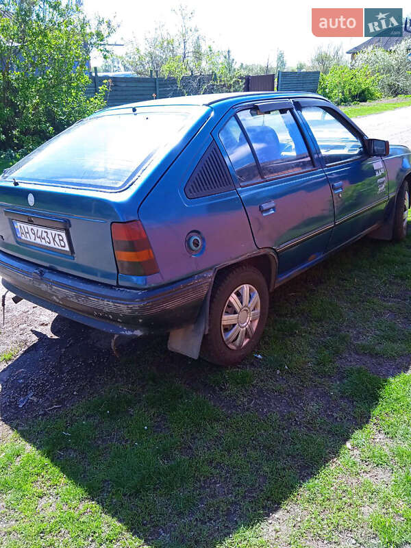 Хетчбек Opel Kadett 1988 в Куликівці