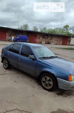 Хэтчбек Opel Kadett 1988 в Чернигове