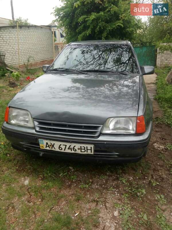 Седан Opel Kadett 1991 в Бабаях