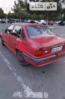 Седан Opel Kadett 1987 в Одесі