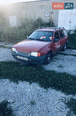 Универсал Opel Kadett 1990 в 