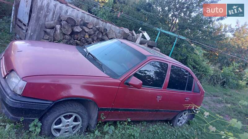 Хэтчбек Opel Kadett 1990 в Виннице